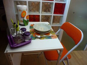 Dining - Milan: In the center, Porta Venezia, a small, beautiful and cheap attic  (Milano)