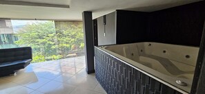 Interior - Luxury Suite - Jacuzzi - Provenza, Medellín (Medellín)