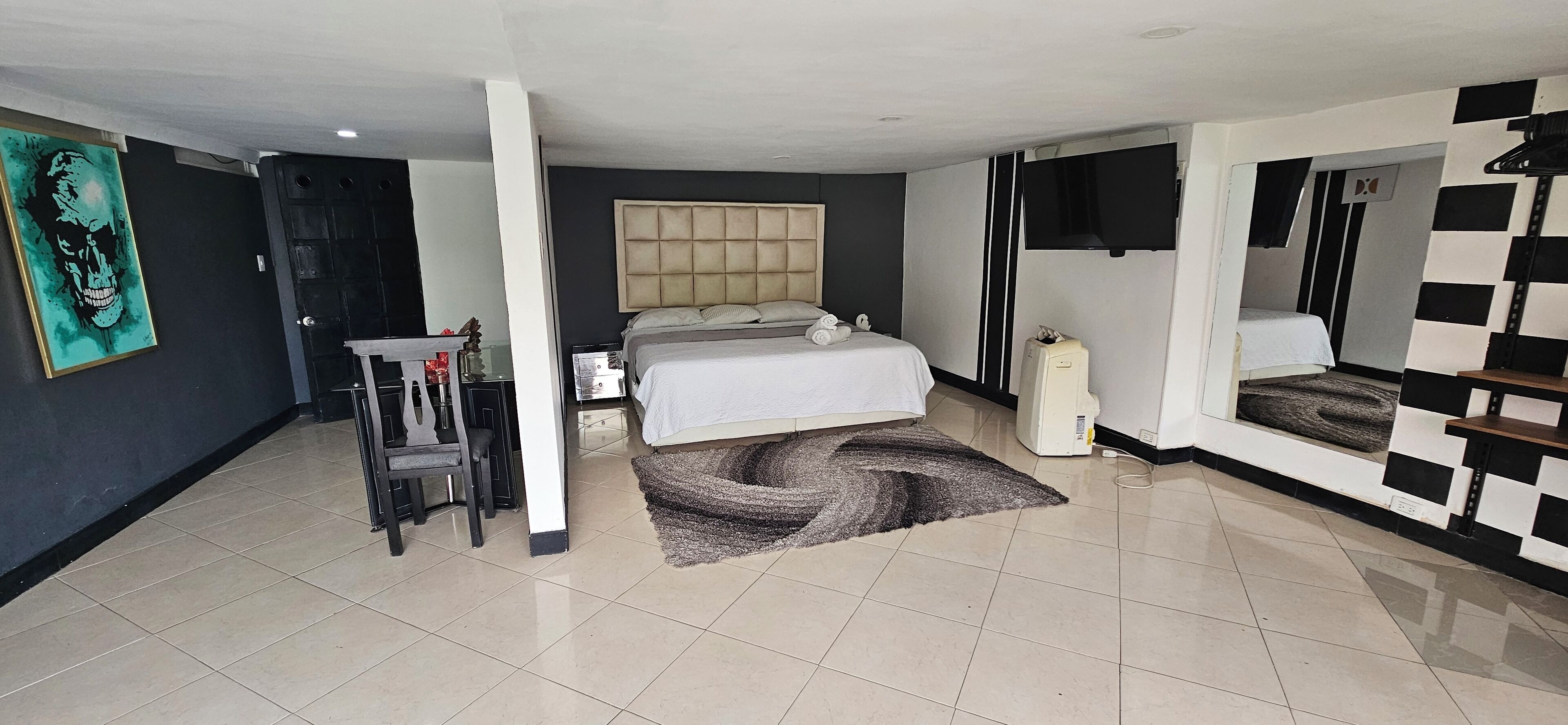 1 habitación y caja de seguridad en la habitación 