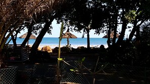 Beach - Brand new Modern Chalet on the beach of Tamarin Bay with a free car provided. (Tamarin)