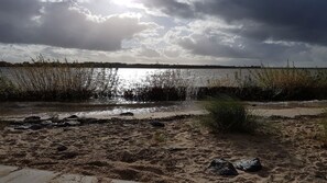 Sun loungers - In the holiday home Hamburg: Apartment 2 with a covered balcony in a quiet location! (Hamburg)