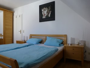 3 Schlafzimmer, Bügeleisen/Bügelbrett, Reisekinderbett, kostenloses WLAN