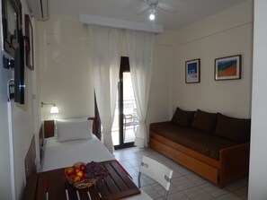 1 Schlafzimmer, Schreibtisch, Bügeleisen/Bügelbrett, kostenloses WLAN