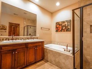 Bathtub - Condo 53-1 El Dorado Ranch (San Felipe, BC)