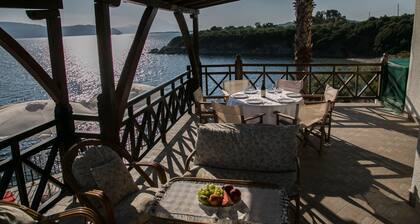 Beachfront 4BR - Ammouliani Island