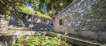 cottage in the countryside with pool and sea view 