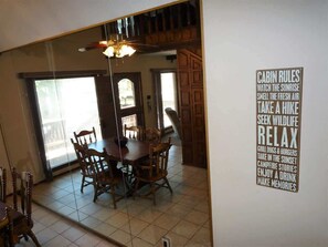 Dining - Timberline Summary:
T (Ruidoso)