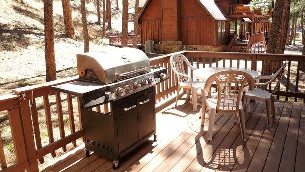 Outdoor dining - Timberline (Ruidoso)