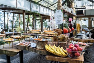 Colazione da portar via a pagamento, servita tutte le mattine 