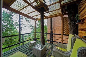 Premium Cottage Valley Facing | Balcon