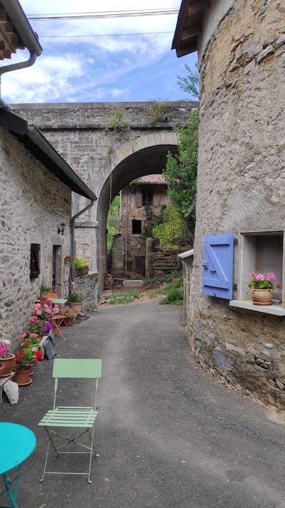 Thyme Holiday home, Lovely converted Pigeonnier, self-catering holidays, Tarn,