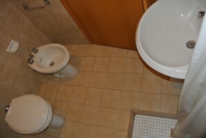 Dusche, Bidet