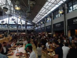 Dining - SantoSweethome 4B Lisboa (Lisbon)