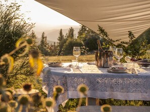 Outdoor dining