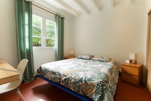 2 chambres, fer et planche à repasser, lit parapluie, Wi-Fi