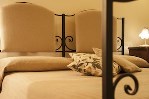 4 camere, ferro/asse da stiro, Wi-Fi, lenzuola