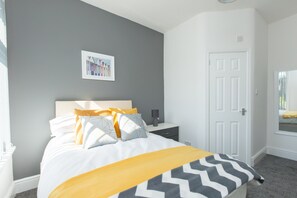 House, Private Bathroom (Whole)