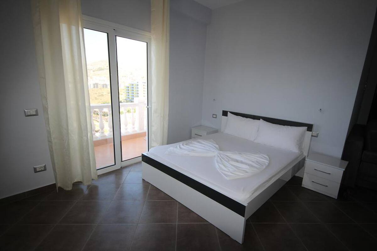 Apartment, Sea View | 1 bedroom, desk, iron/ironing board, WiFi (free)