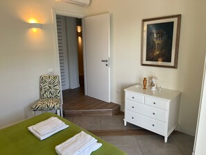 1 bedroom, iron/ironing board, WiFi, bed sheets - Favorita green, your suite for stays in Palermo (Palermo)