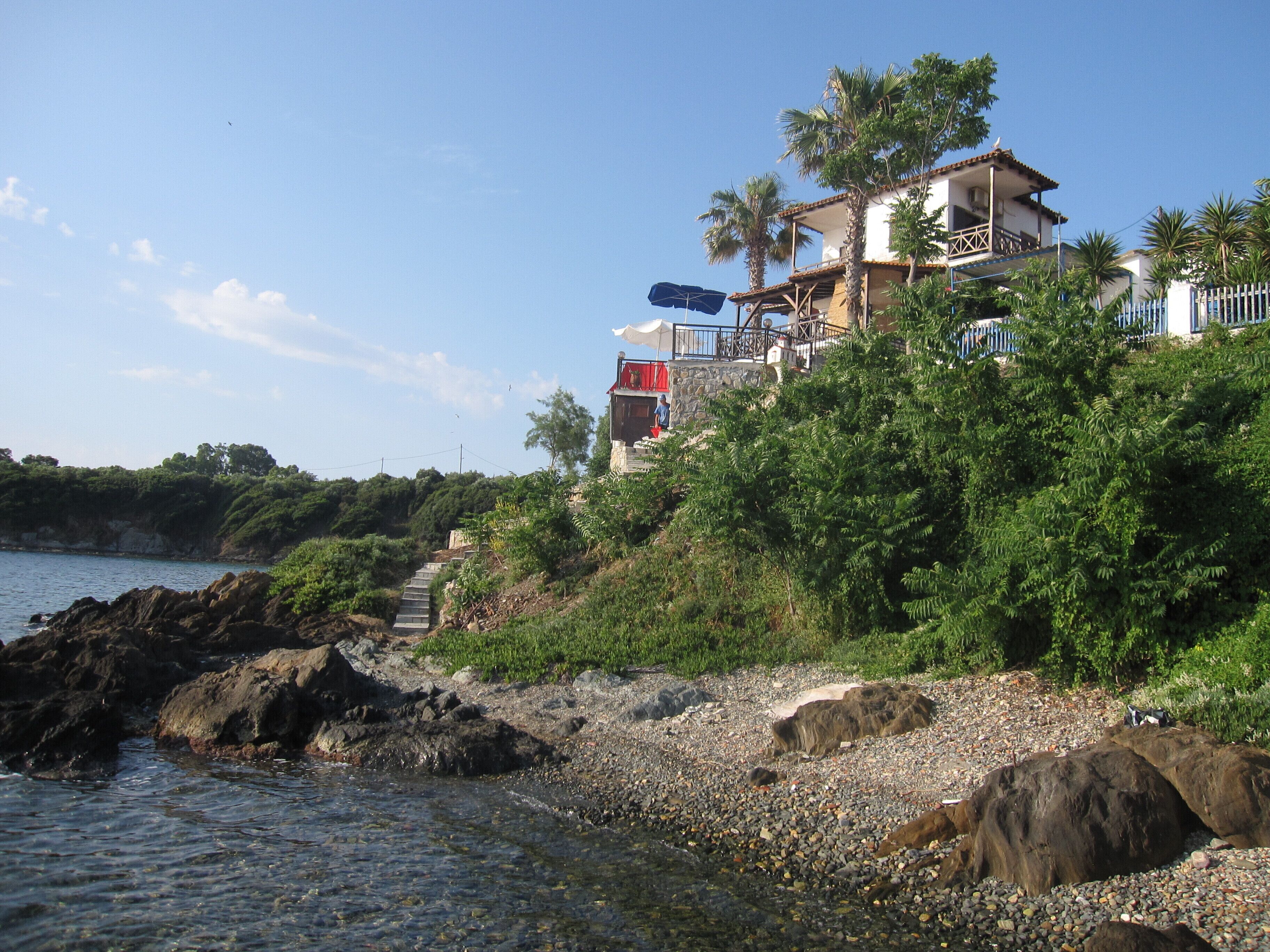 Small beach 1 steps from the house