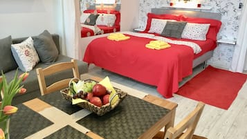 Bügeleisen/Bügelbrett, kostenloses WLAN, Bettwäsche
