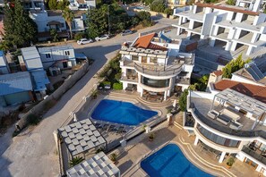 Exterior - Villa Neria, Enjoying a fantastic location and stunning sea views. (Kalkan)