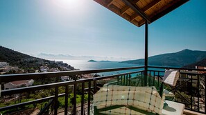Property grounds - Yelken enjoys a convenient location with Panoramic views of Kalamar Bay (Kalkan)