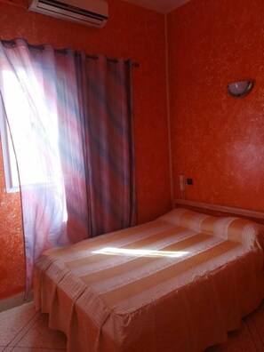 Chambre Triple | Wi-Fi gratuit, draps fournis