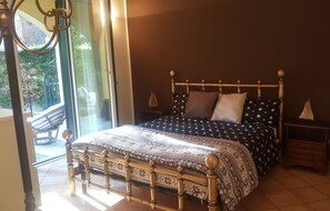 1 Schlafzimmer, Bügeleisen/Bügelbrett, Reisekinderbett, kostenloses WLAN