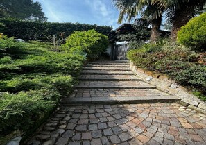Property grounds - THE GARDEN OF ROSI - SMALL CORNER OF PEACE - CLOSE TO TURIN (Pino Torinese)