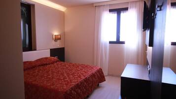 1 Schlafzimmer, WLAN, Bettwäsche, Wecker