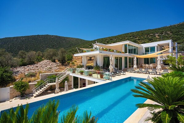 Outdoor pool - Luxury Mediterranean Villa In Kalkan, With Private Pool And Panoramic Sea Views  (Kalkan)