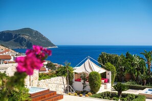 Property grounds - Luxury Mediterranean Villa In Kalkan, With Private Pool And Panoramic Sea Views  (Kalkan)