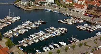 several lovingly furnished Wohnunfgen, small idyllic Dor