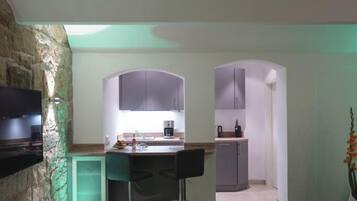 Exclusive Apartment (FeWo 2-queen bed&double air mattress) | Living area | 100-inch flat-screen TV with cable channels, TV, Netflix