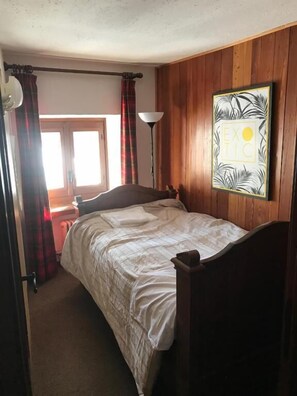 3 dormitorios, escritorio, tabla de planchar con plancha y wifi gratis