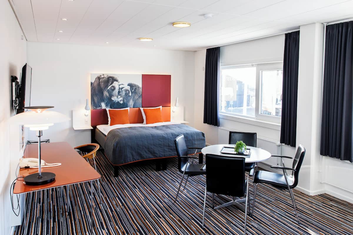Superior Junior Suite | 1 bedroom, premium bedding, down duvets, pillow-top beds