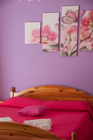 1 habitación, internet y ropa de cama 