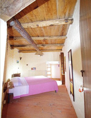 1 bedroom, iron/ironing board, travel crib, WiFi