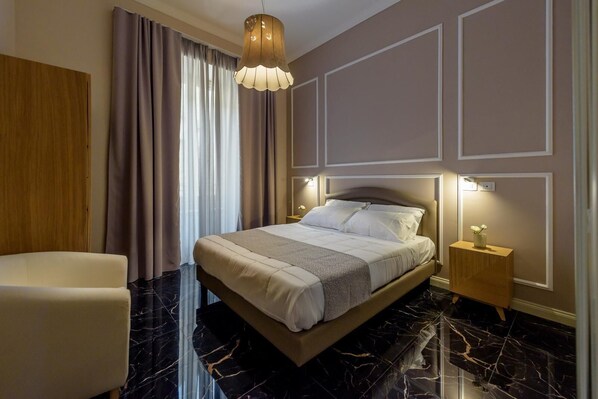 1 bedroom, bed sheets
