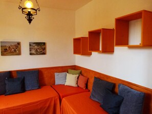 TV, books