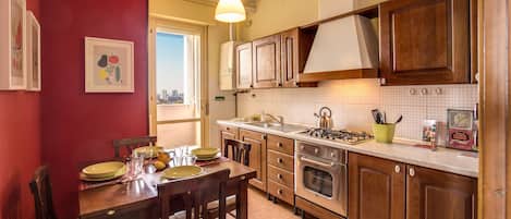 Refrigerador, horno, parrilla de estufa y lavavajillas