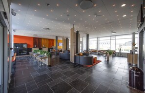 Lobby - HHE Express Hotel (Nuuk)