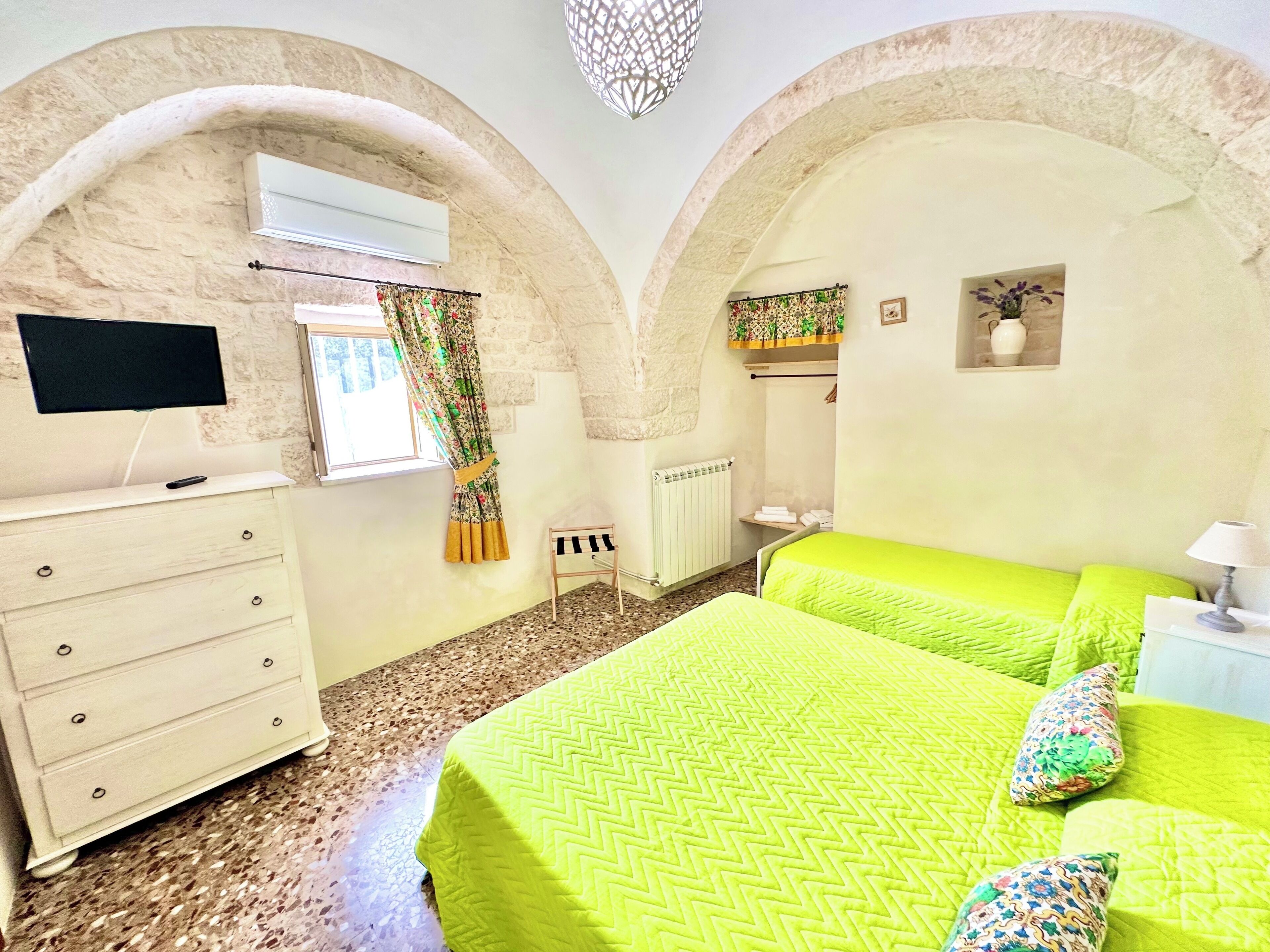 2 camere, ferro/asse da stiro, Wi-Fi gratuito, lenzuola