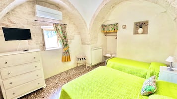 2 camere, ferro/asse da stiro, Wi-Fi gratuito, lenzuola