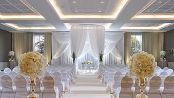 Khu tổ chức tiệc cưới trong nhà