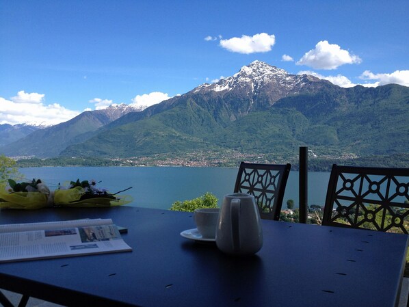 Outdoor dining - Lake Como - La Collinetta - Margherita (Vercana)
