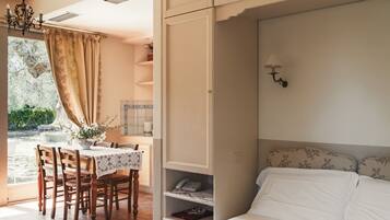 2 Schlafzimmer, Bügeleisen/Bügelbrett, Reisekinderbett, kostenloses WLAN