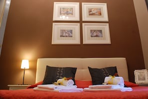 2 bedrooms, iron/ironing board, WiFi, bed sheets - Constantine First Holiday, St. Peter (Roma)