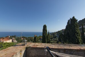 Property grounds - Historical Villa for families and kids with swimming pool (Latte)